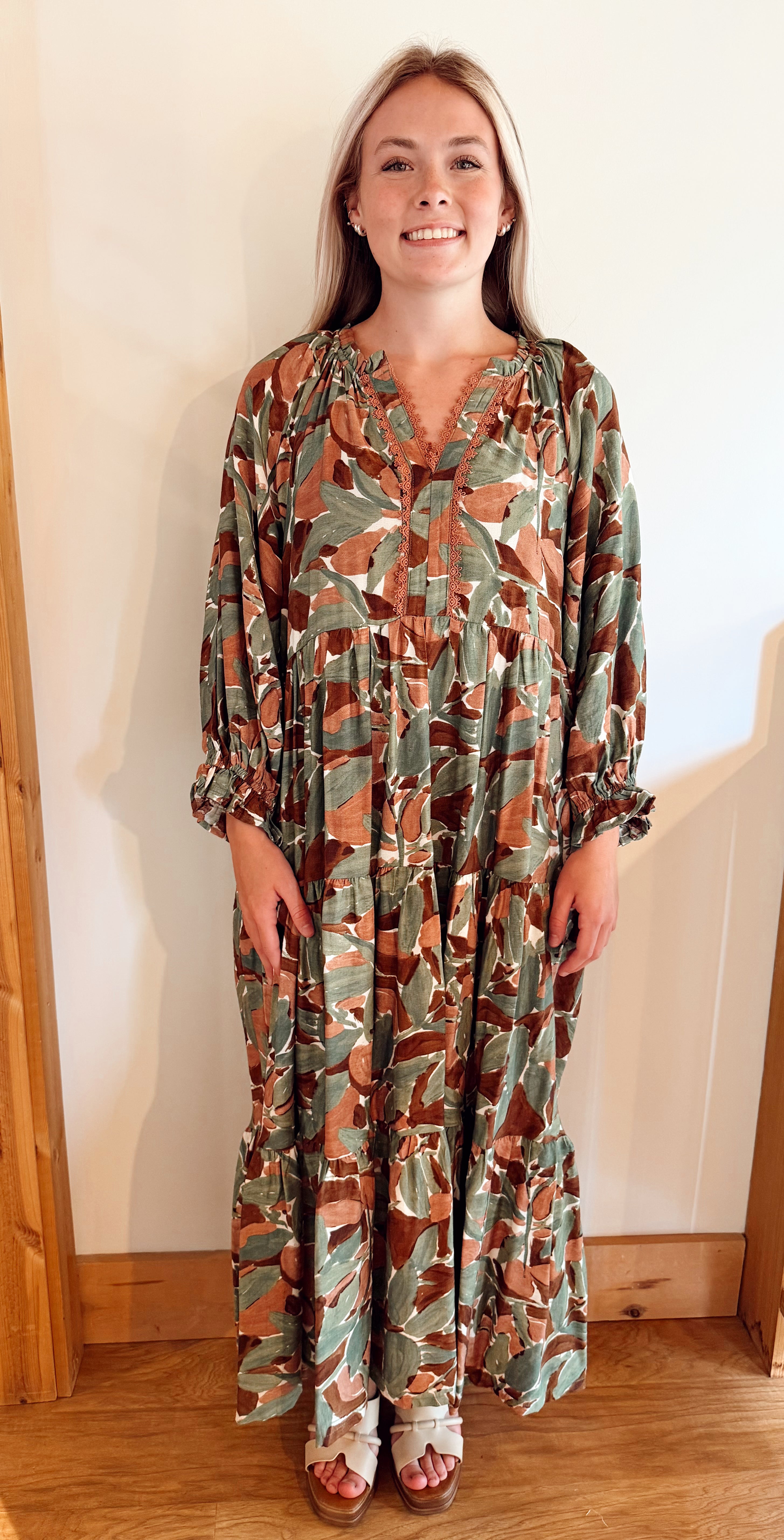 Print tiered midi dress