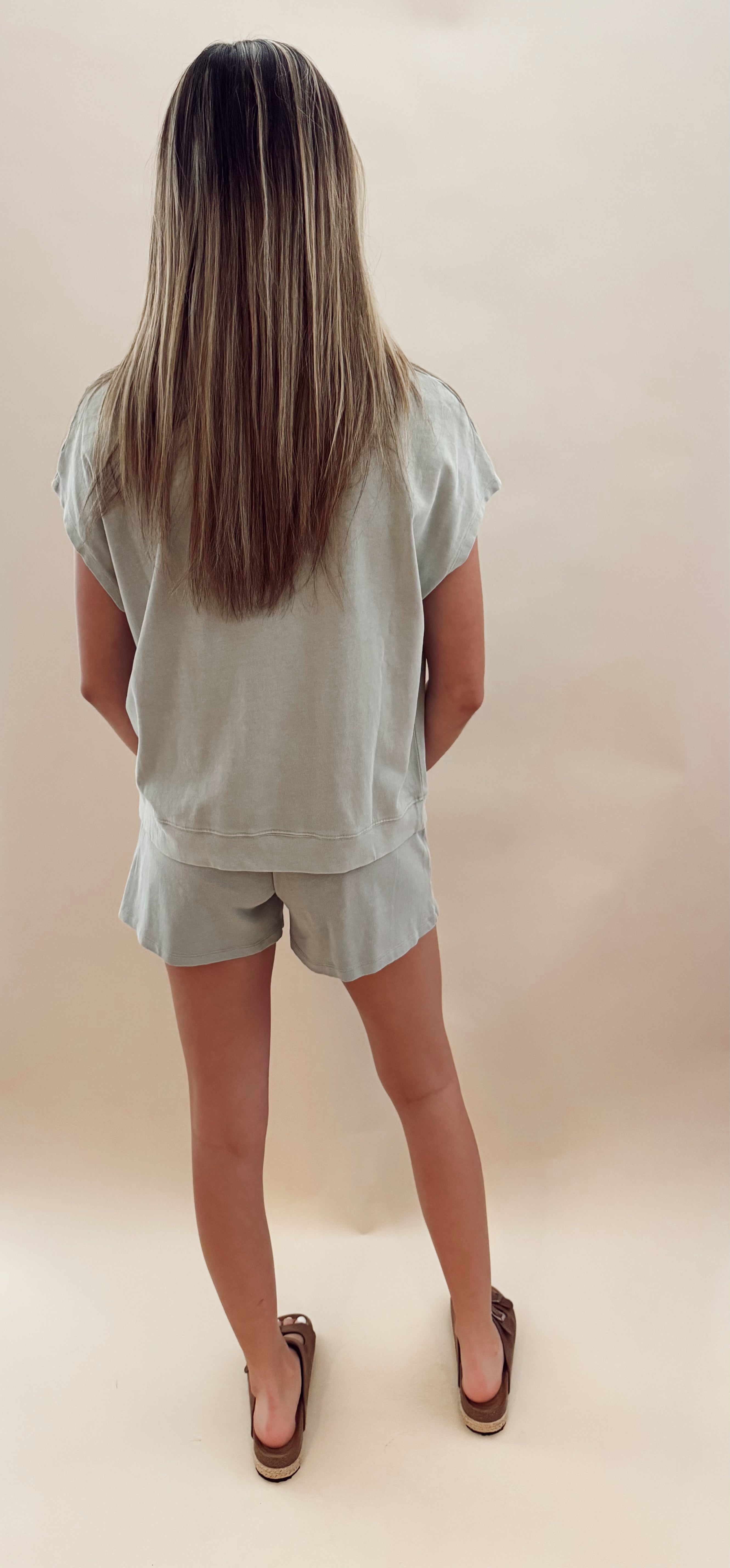 Sage short and top set
