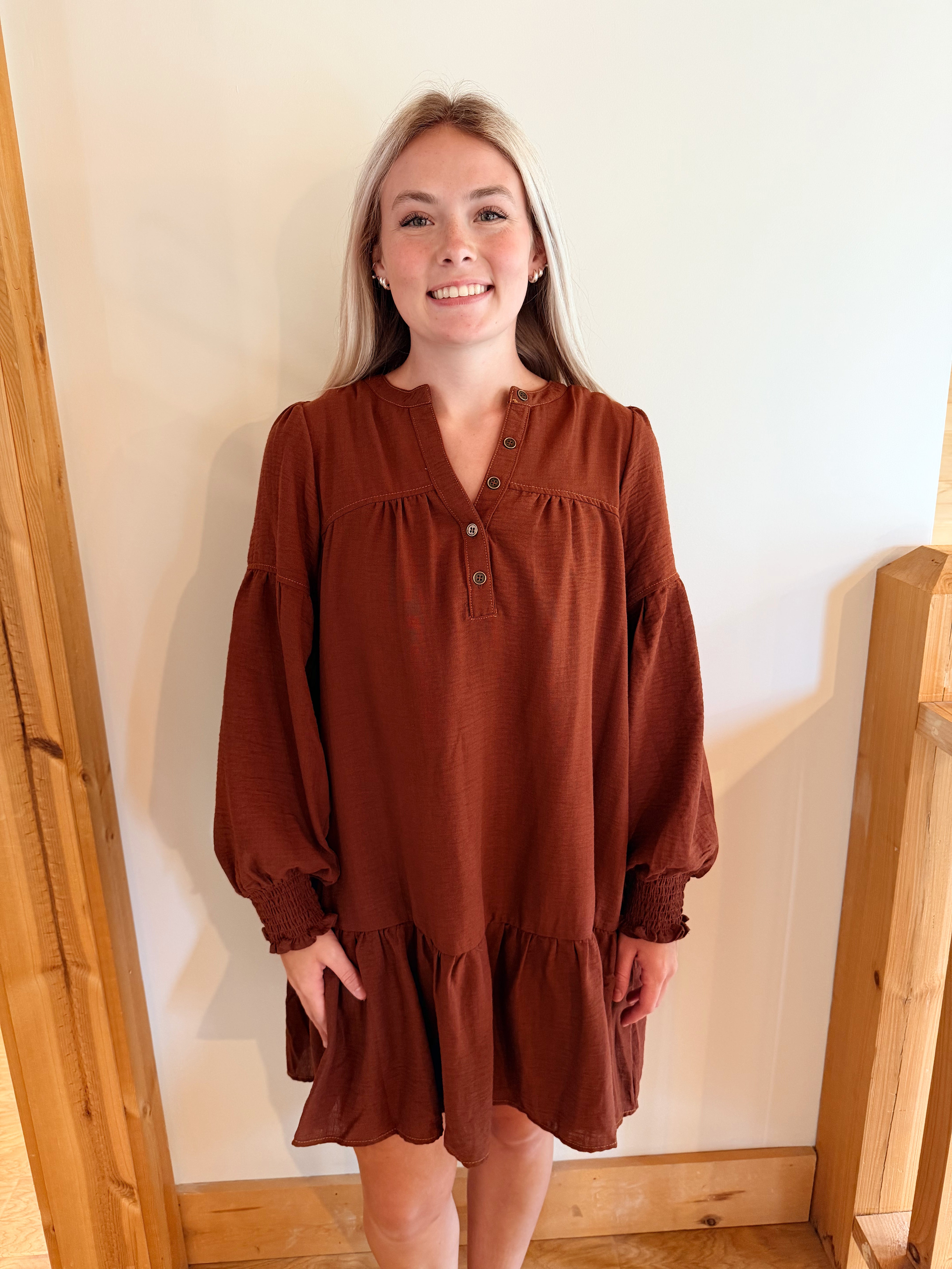 Solid vneck dress with pockets