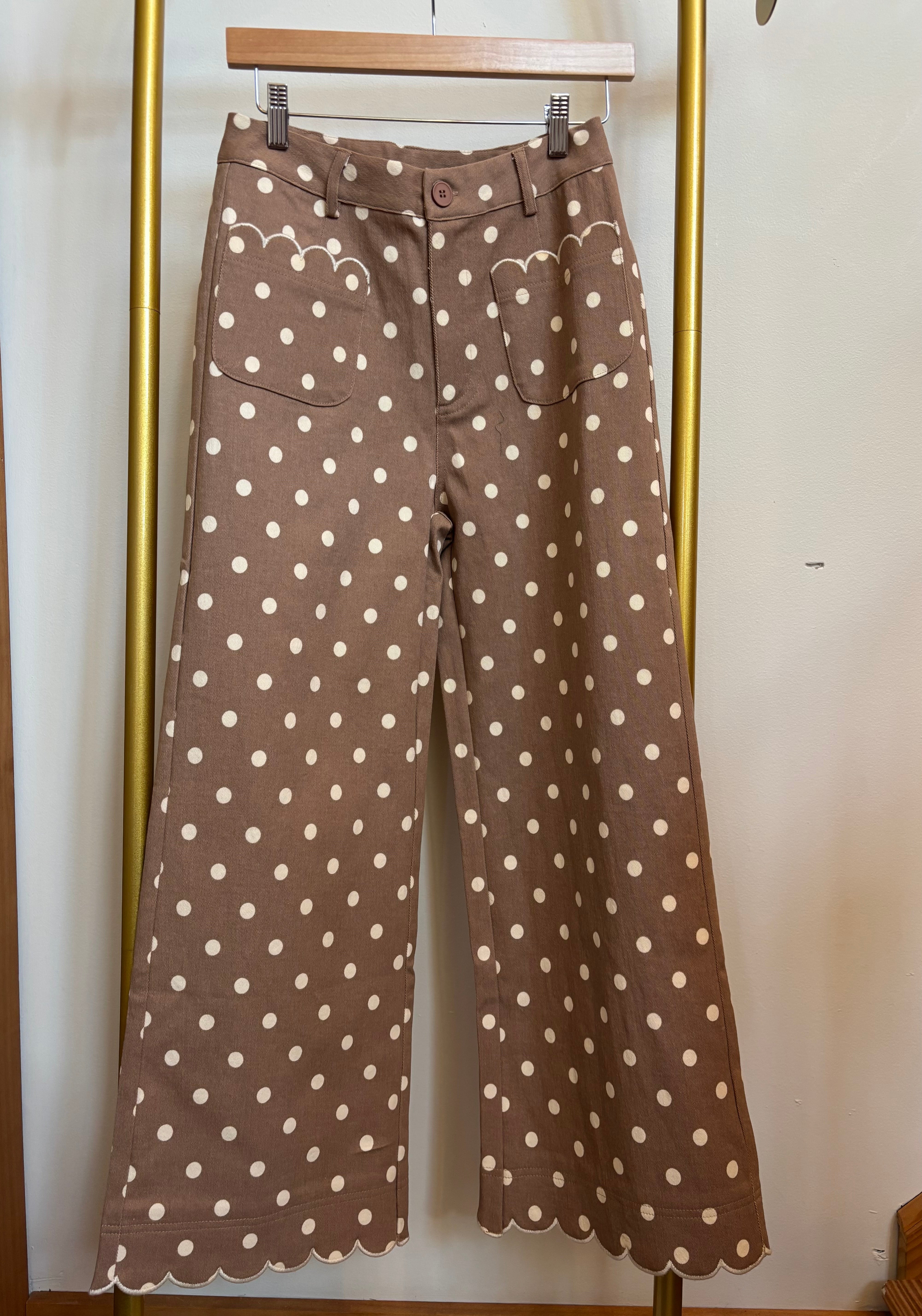 Polka dot scalloped pant