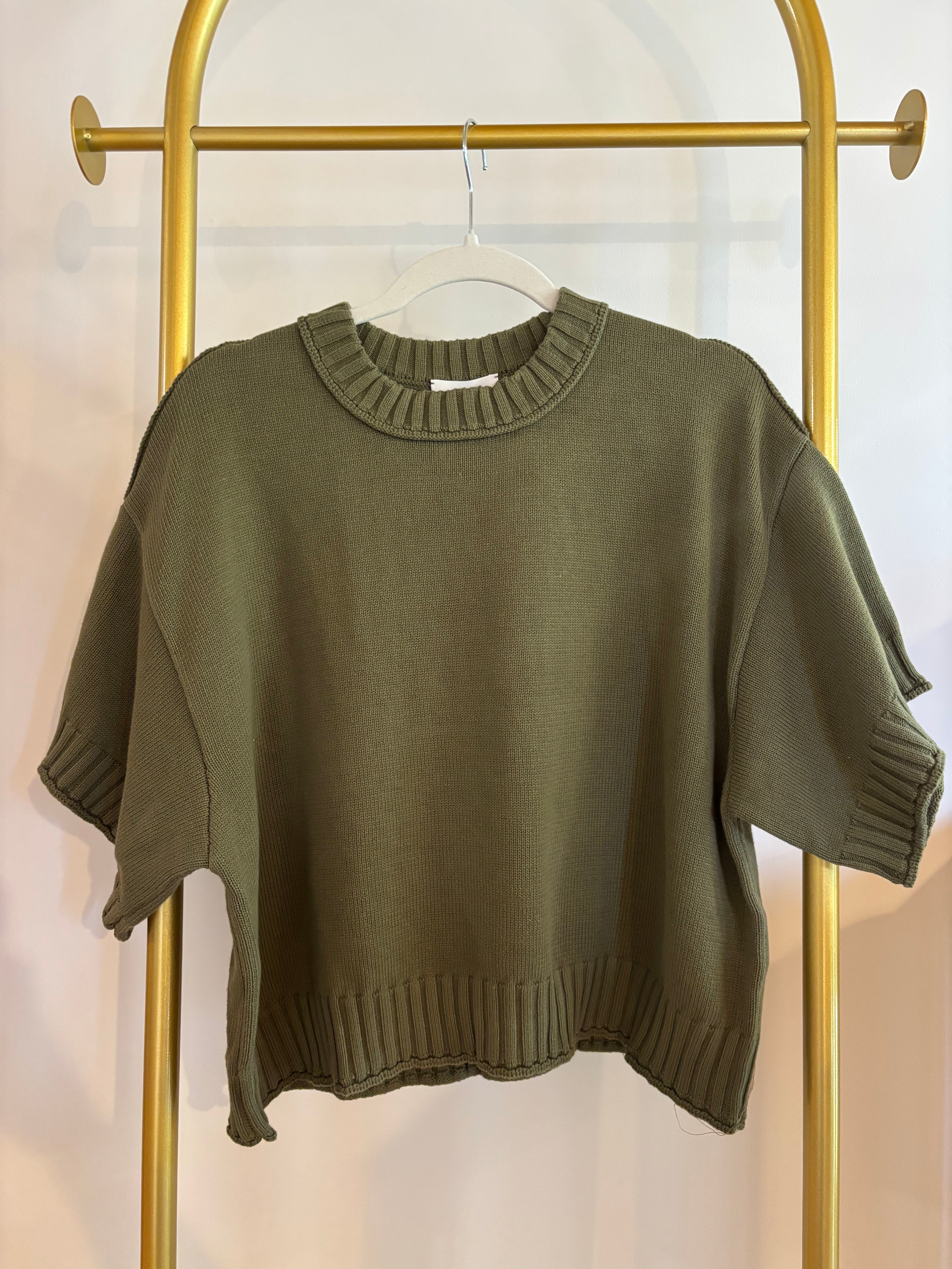 Solid short sleeve sweater