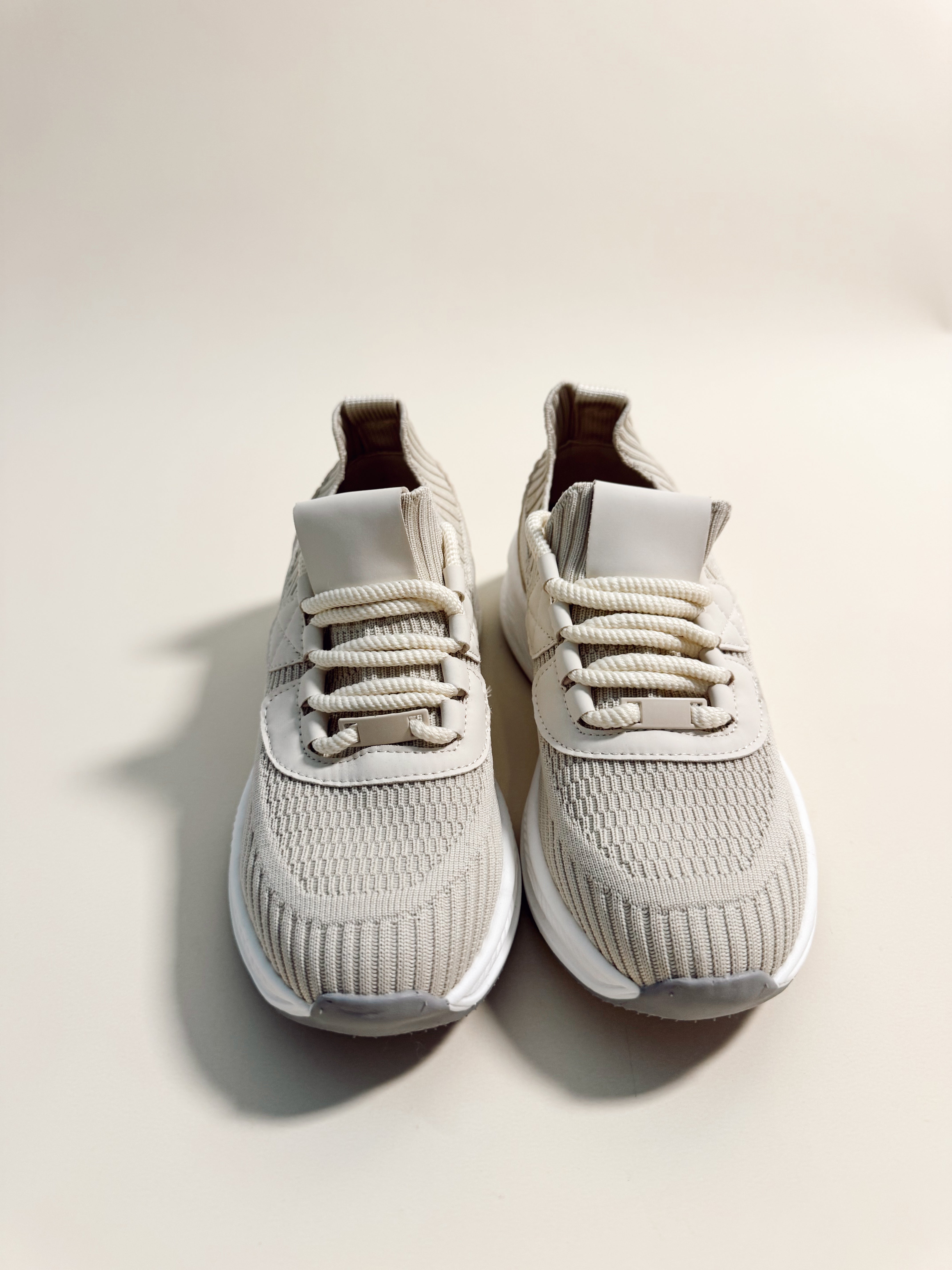 Stride-1 shoe