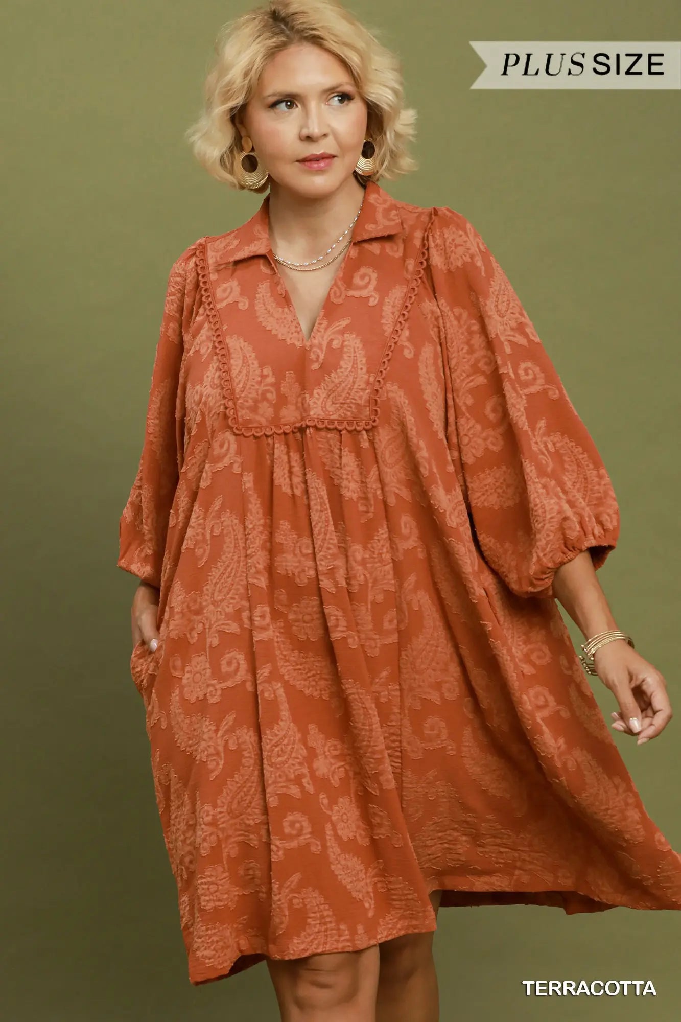 Puff Sleeve Textured Paisley Shift Dress