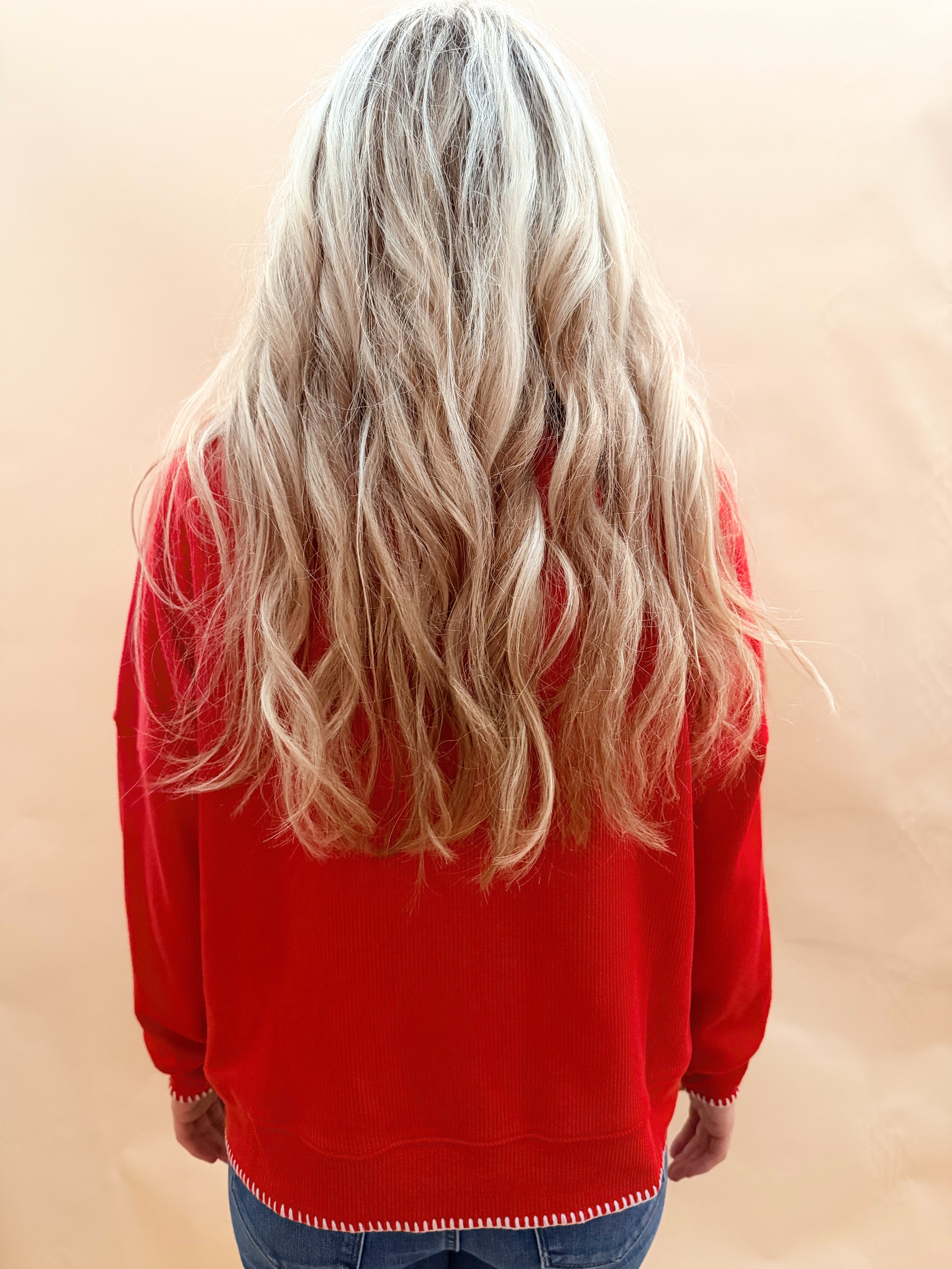 Long sleeve top stitch detail