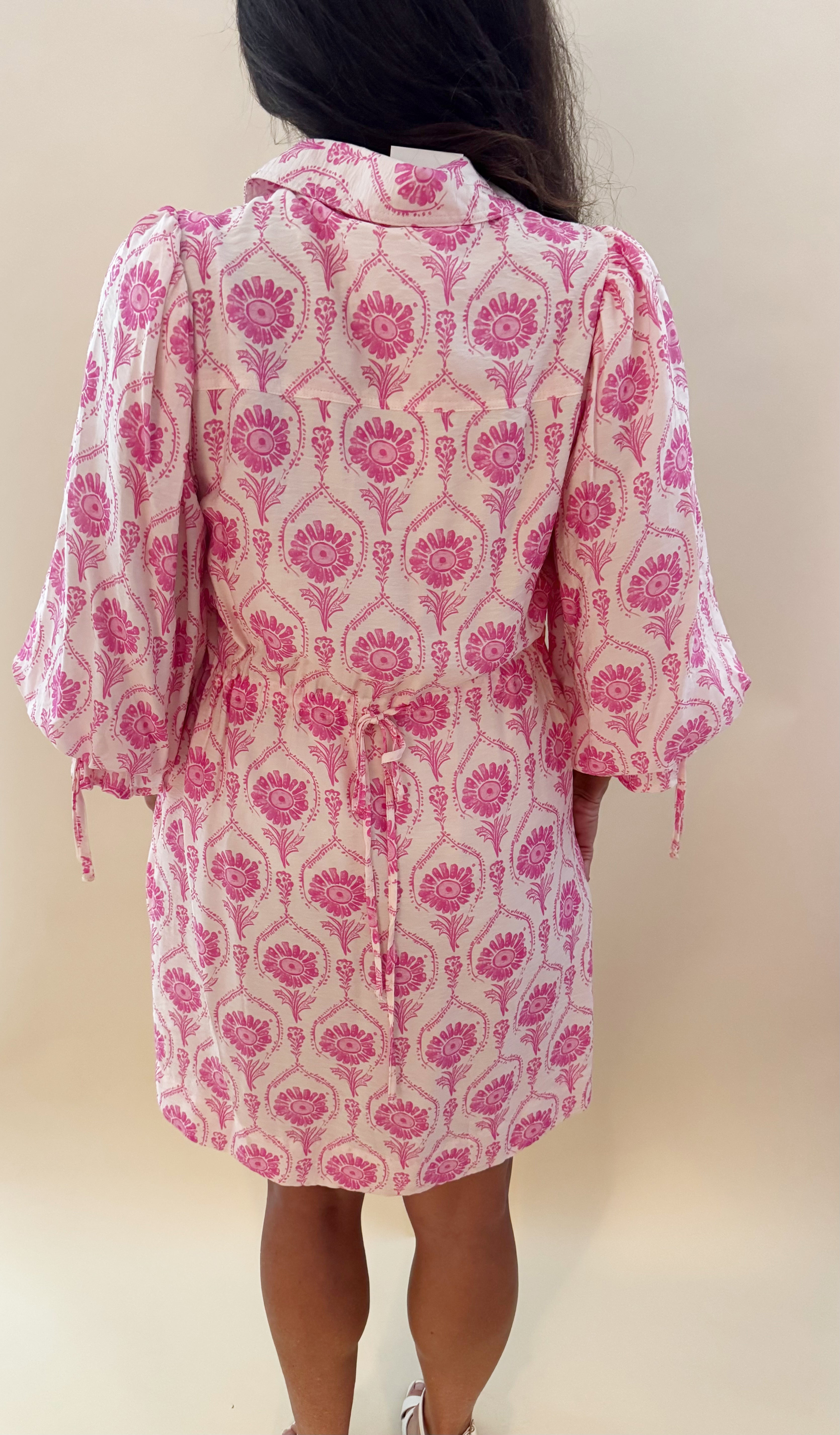 Pattern lined dress