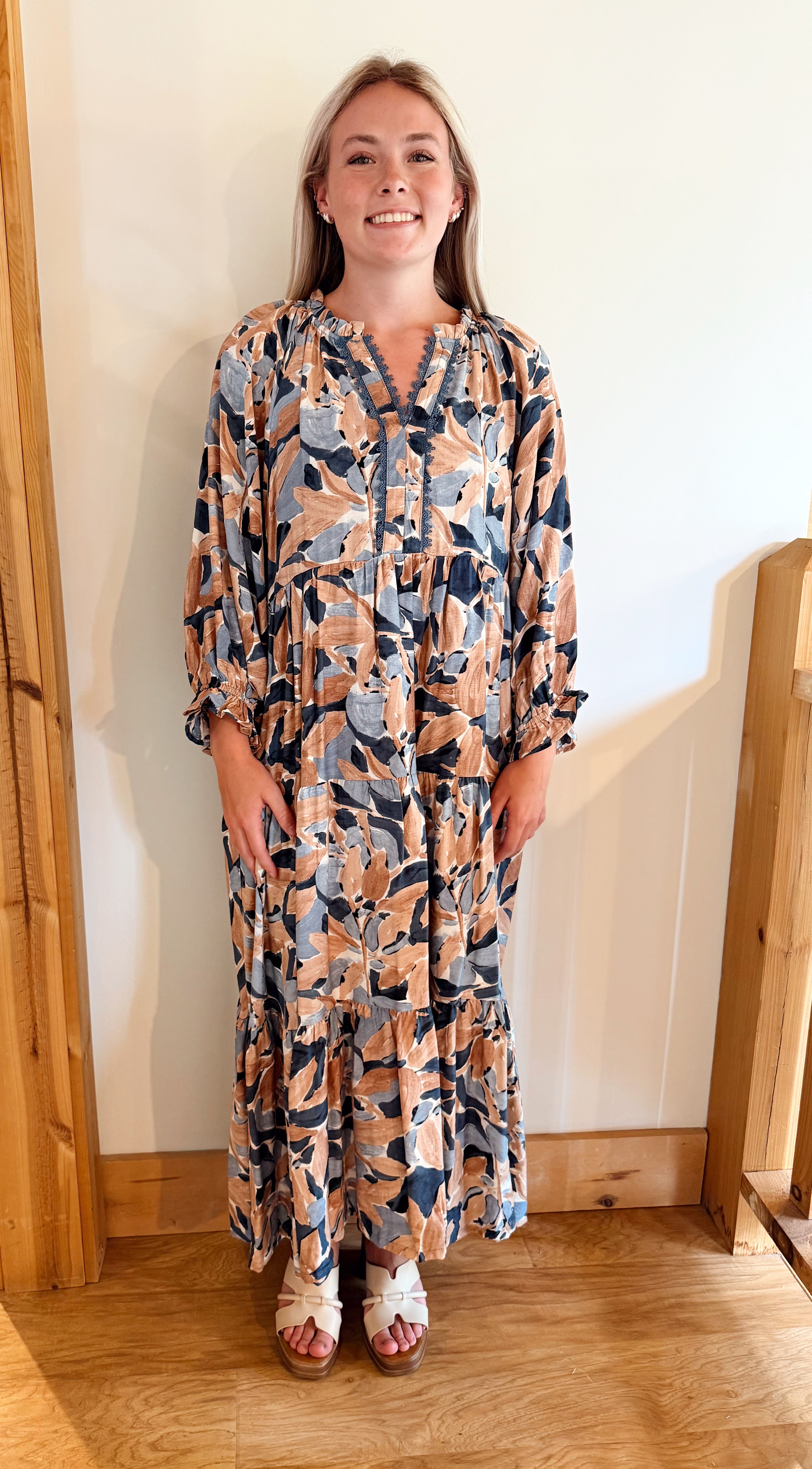 Print tiered midi dress
