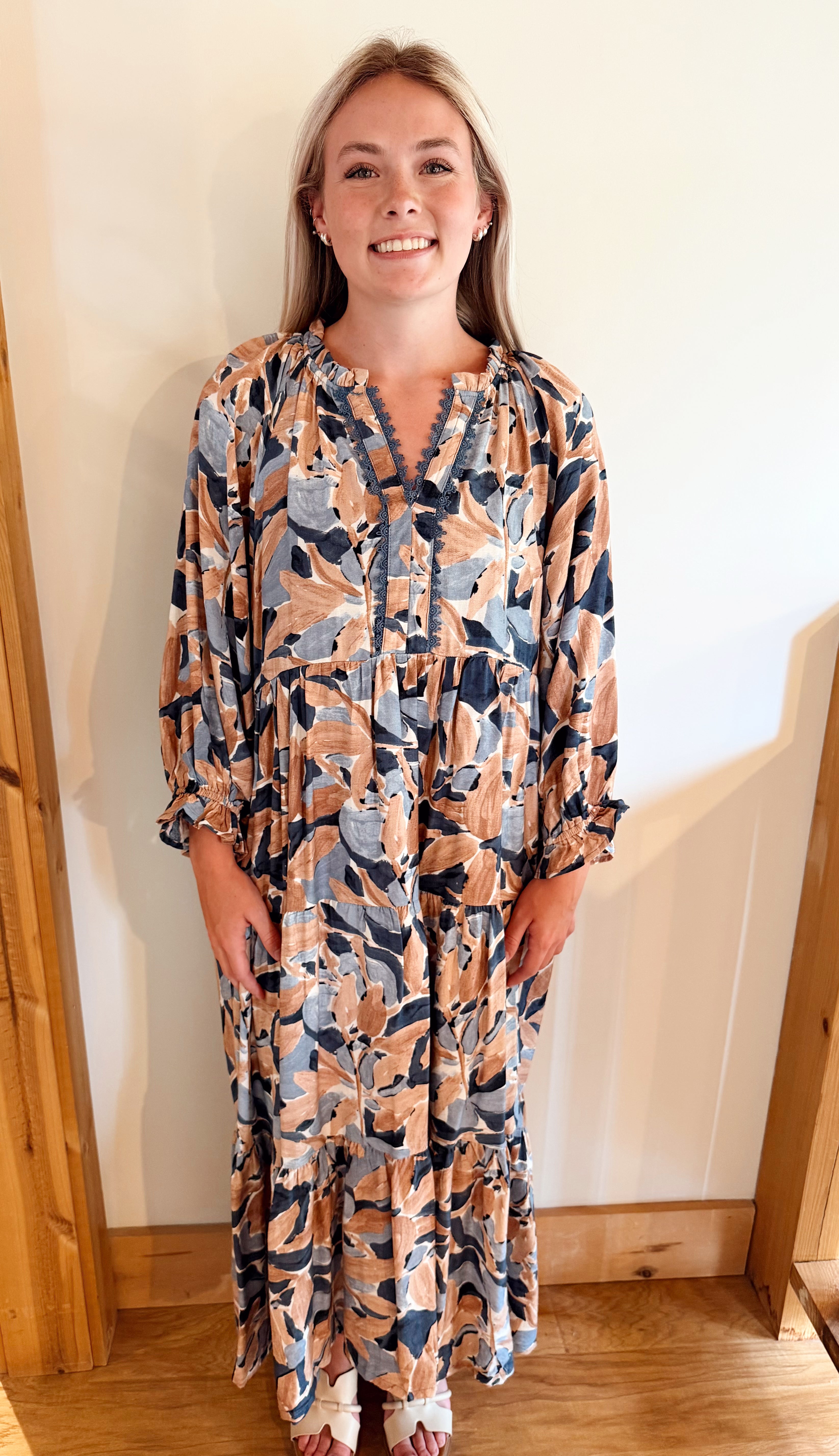 Print tiered midi dress