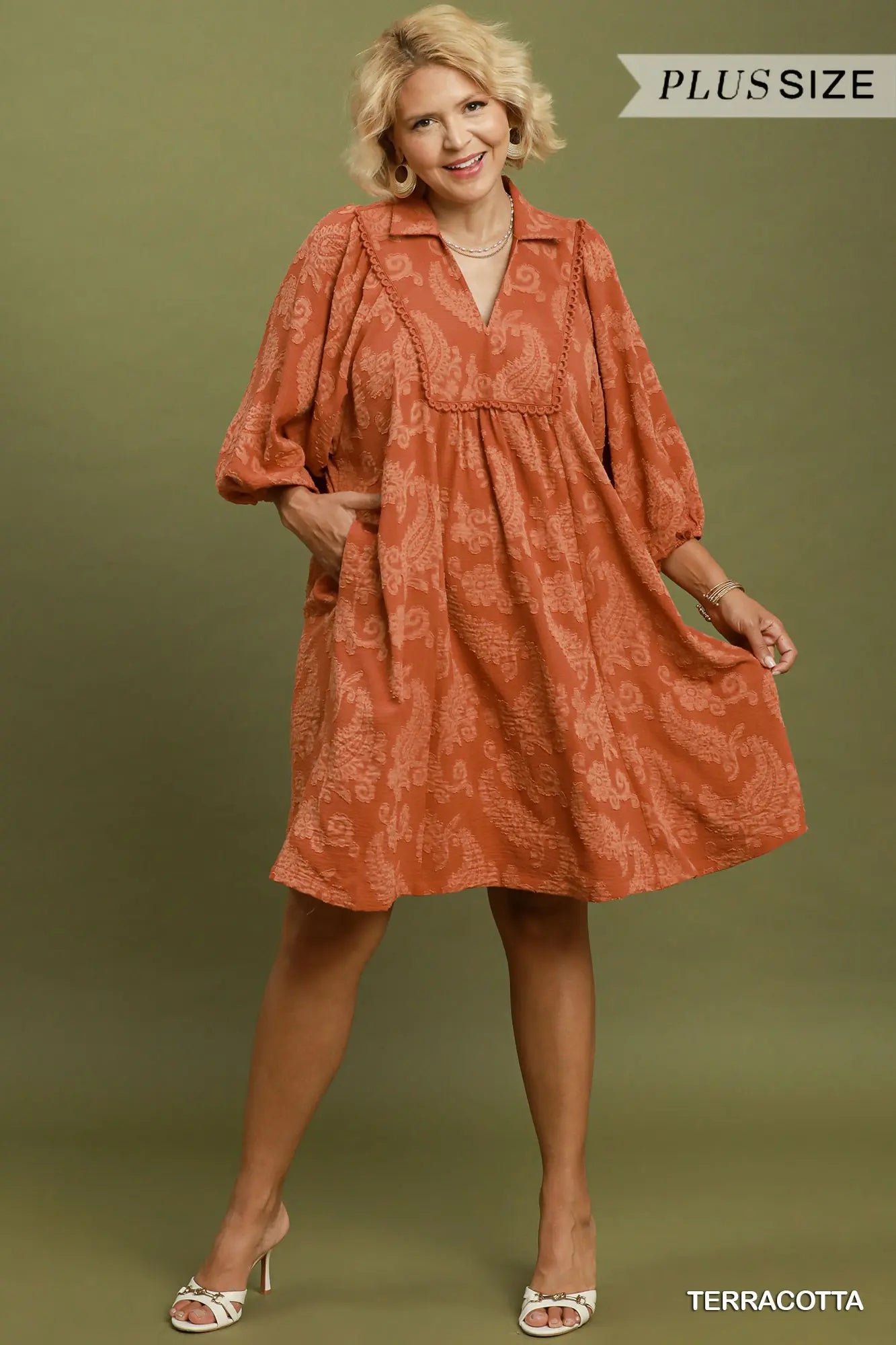 Puff Sleeve Textured Paisley Shift Dress