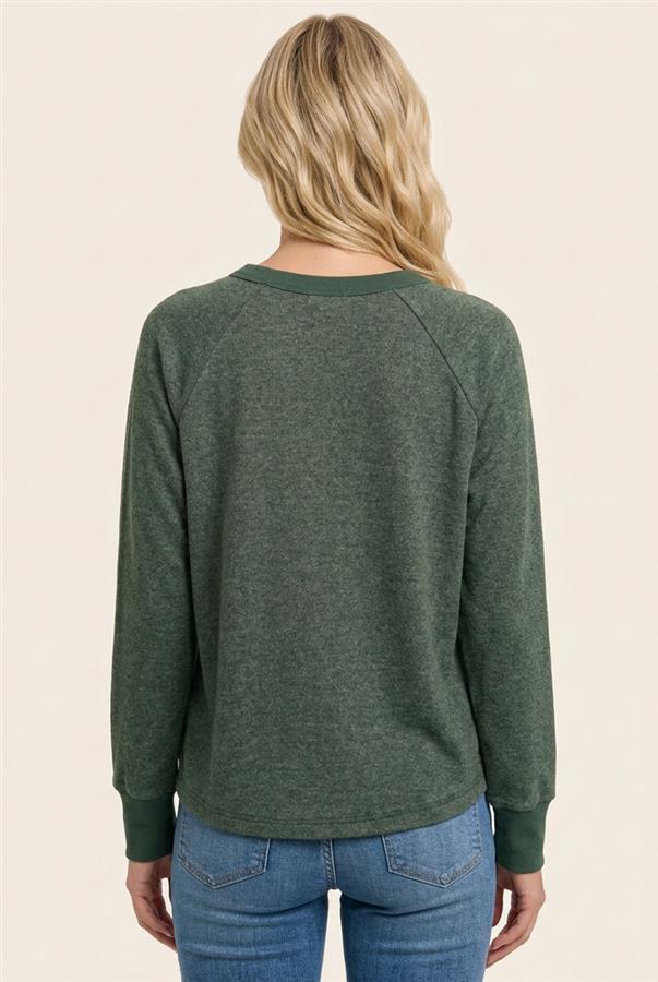 Long sleeve top rib accent