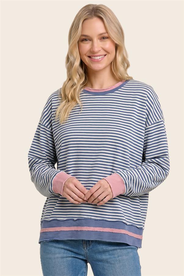 Color contrast long sleeve top