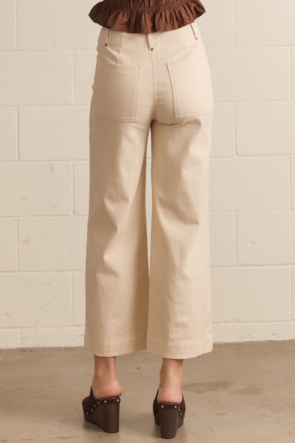 Solid high rise wide leg pant