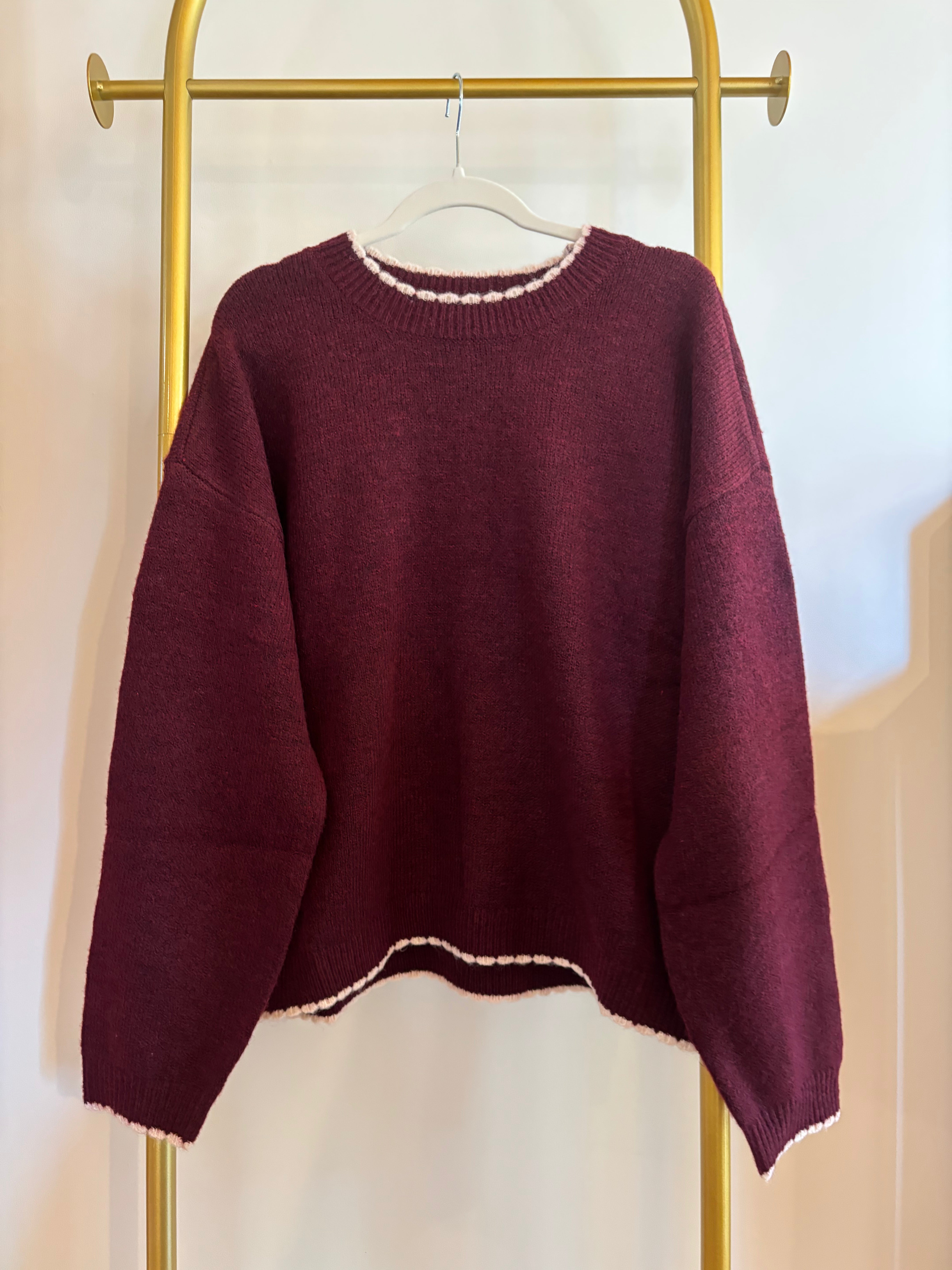 Contrast edge long sleeve pullover
