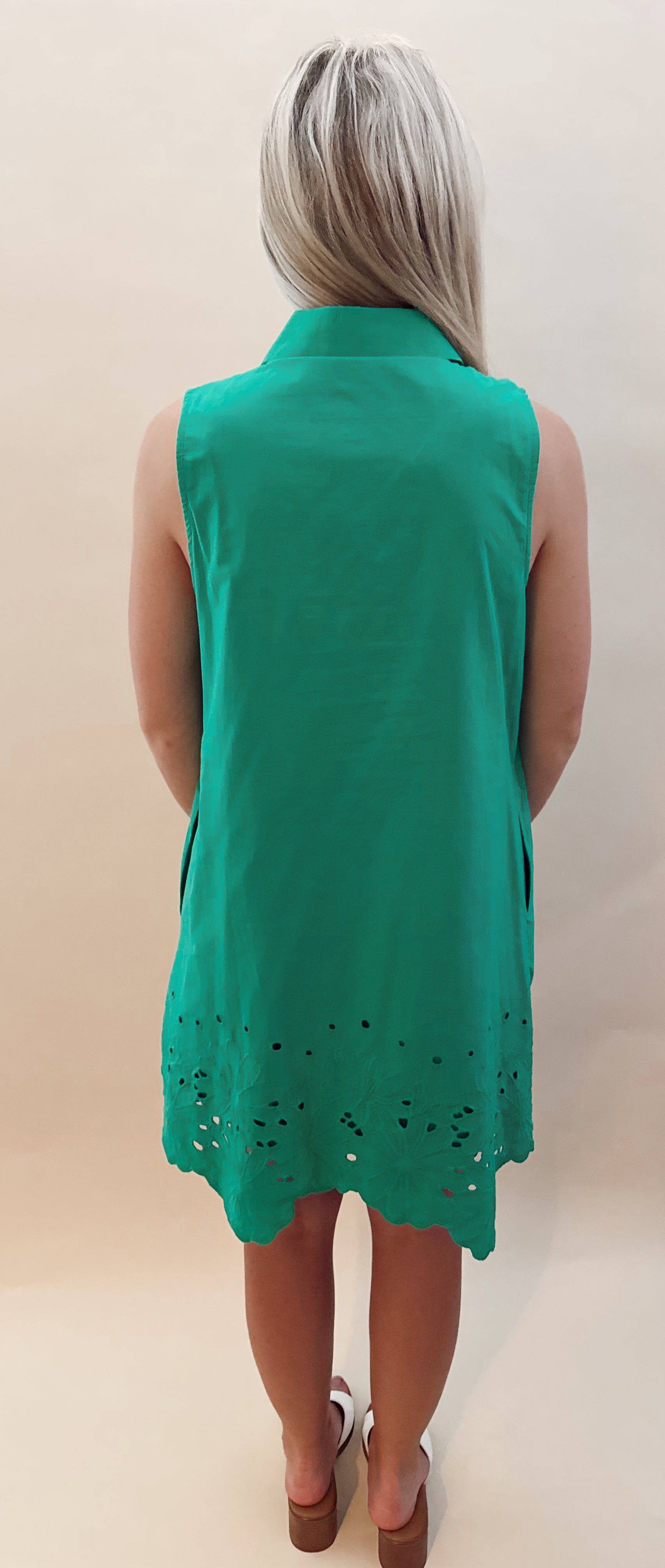 Green sleeveless dress