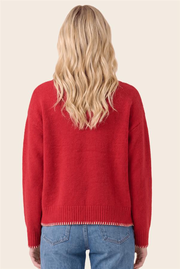 Accent stitch crew neck pullover